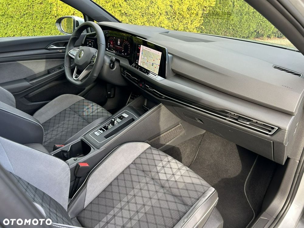 Volkswagen Golf 1.5 eTSI OPF DSG R-Line - 15