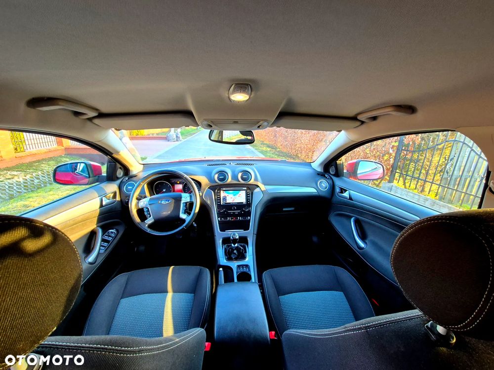 Ford Mondeo 2.0 TDCi Platinium X Plus (Titanium) - 27