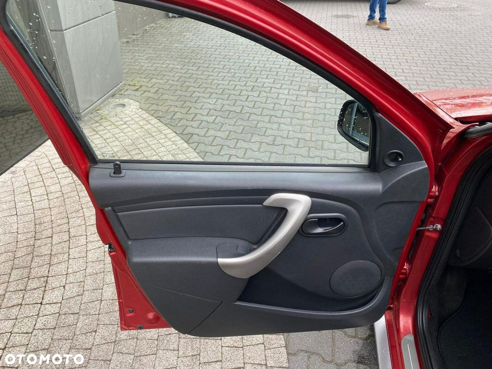 Dacia Sandero - 10