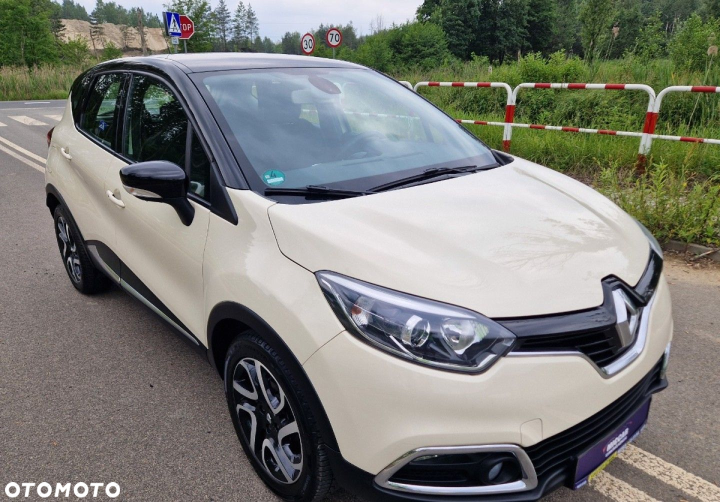 Renault Captur (ENERGY) TCe 90 INTENS - 11