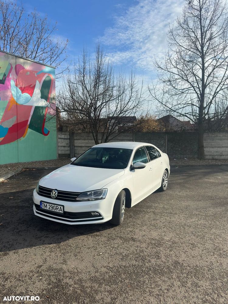 Volkswagen Jetta 2.0 TDI Comfortline - 12