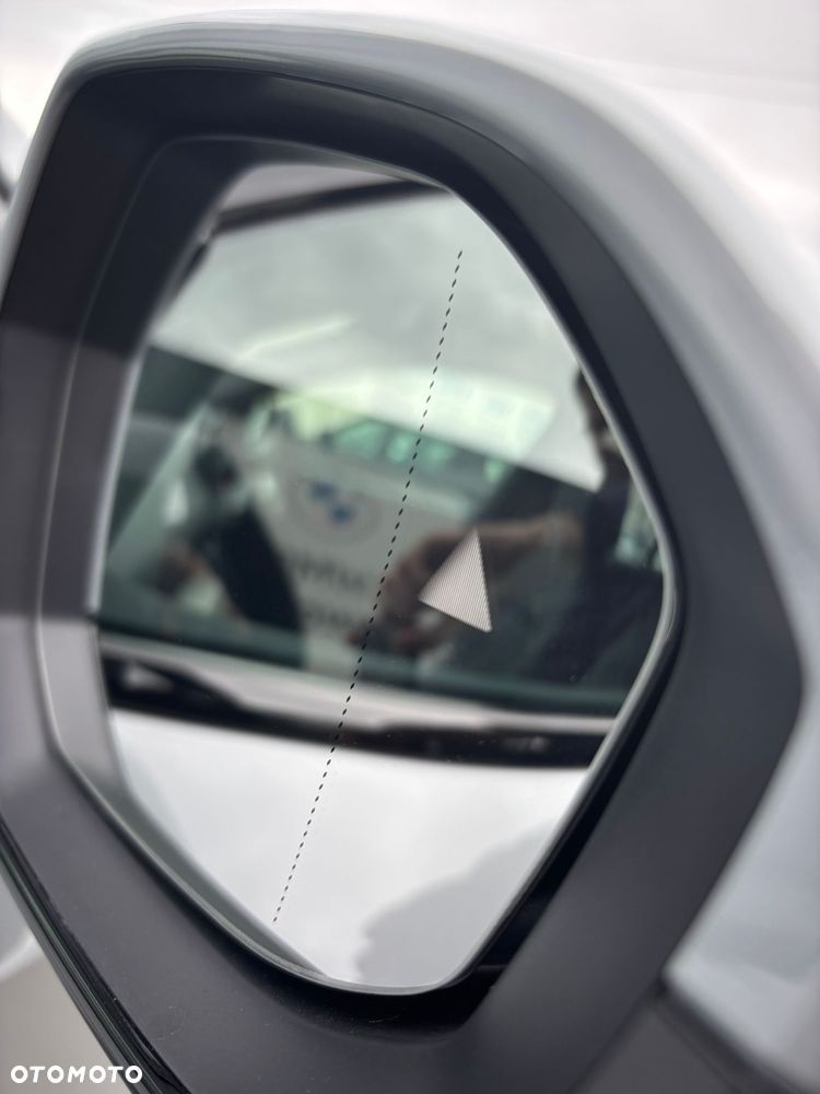 BMW Seria 5 520d xDrive mHEV M Sport - 30