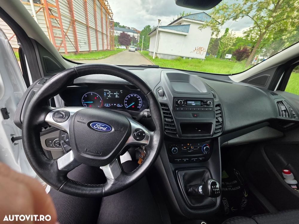 Ford Transit Connect - 6