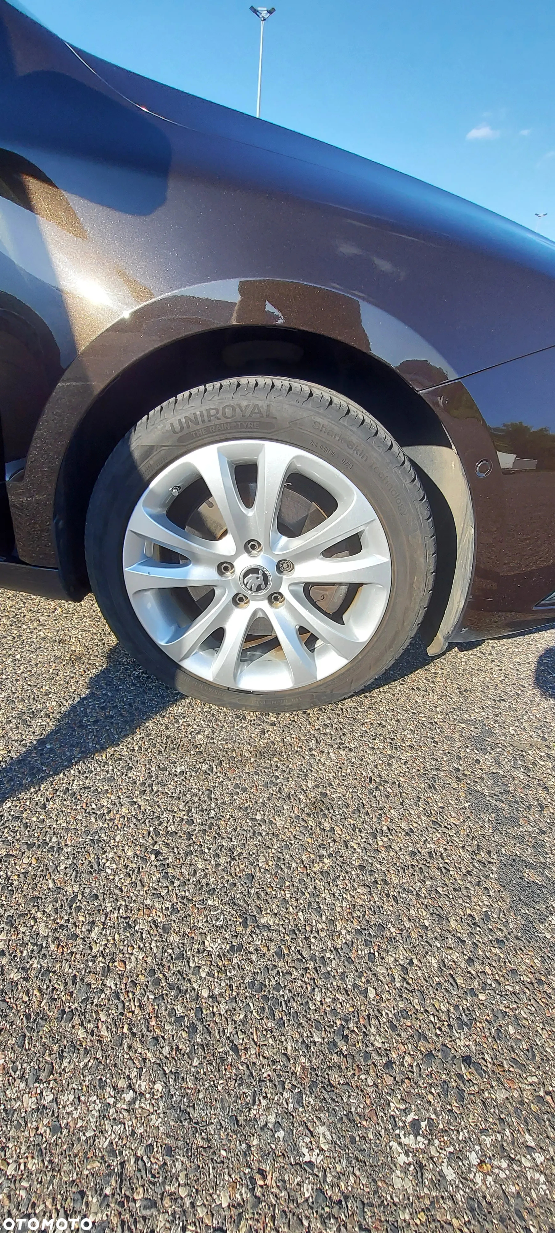 Skoda Superb 2.0 TDI Elegance DSG - 19