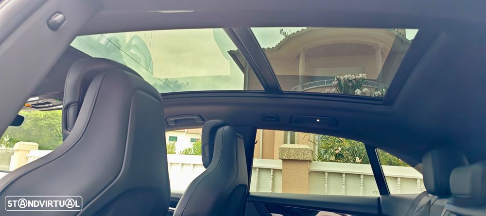 Porsche Macan Electric 4 - 15