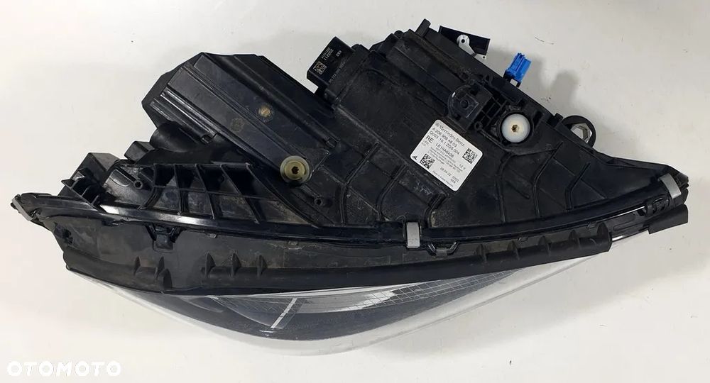 Mercedes C-Klasa W206 Reflektor Prawy A2069064803 - 2