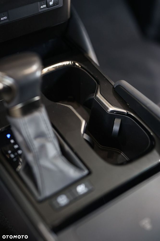 Lexus ES 300h Business Edition - 36