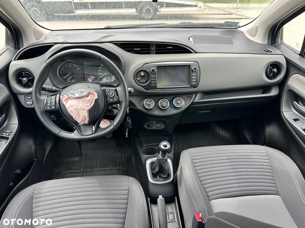 Toyota Yaris - 8