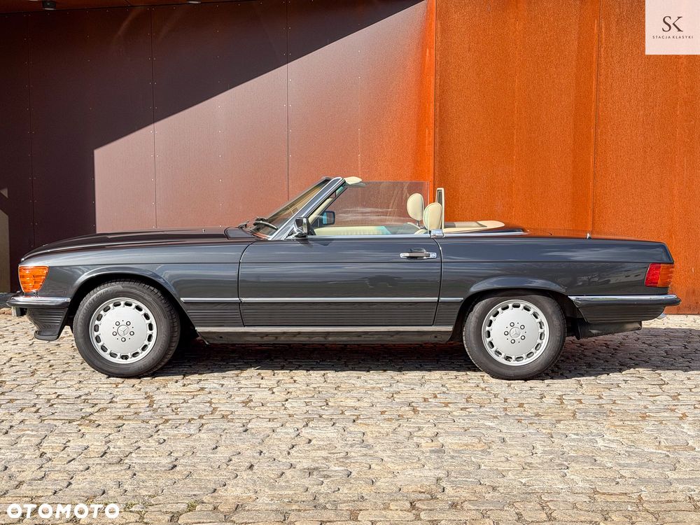 Mercedes-Benz SL - 13