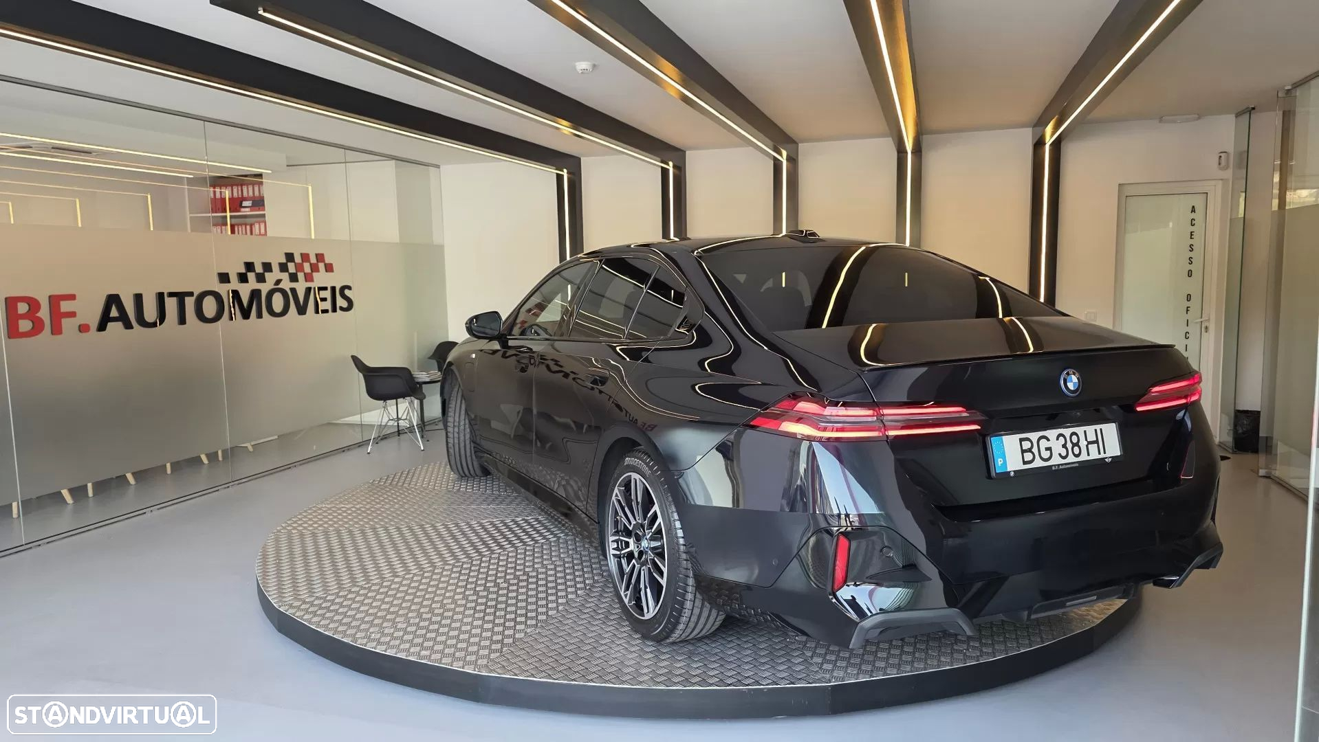 BMW 530 e Pack Desportivo M Pro - 3