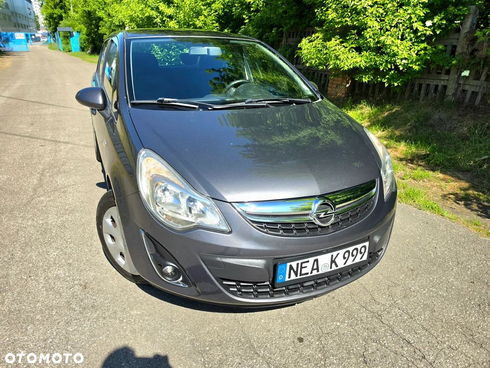 Opel Corsa 1.2 16V Essentia - 18