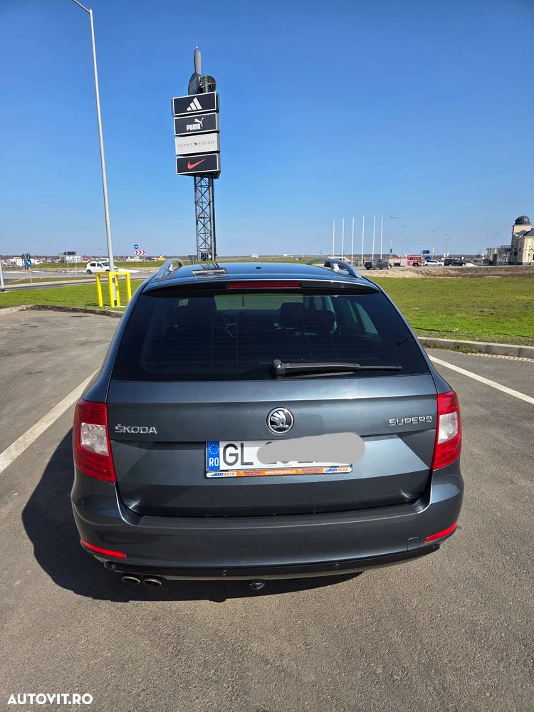 Skoda Superb 2.0 TDI Elegance DSG - 5