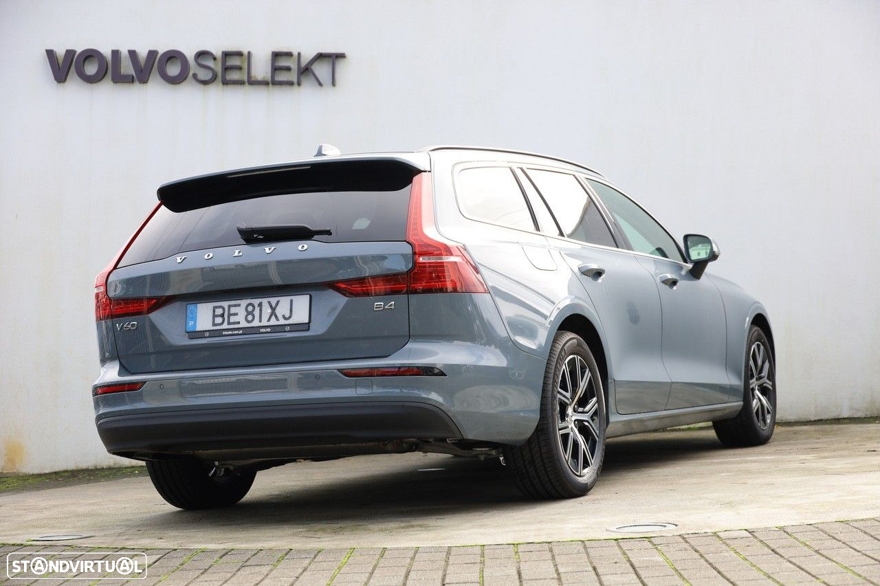 Volvo V60 2.0 B4 Core Auto - 24