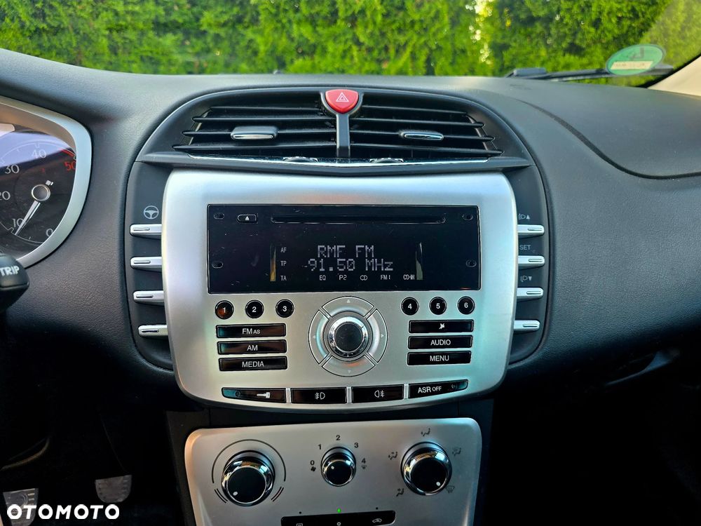 Lancia Delta 1.6 MJ Gold - 24