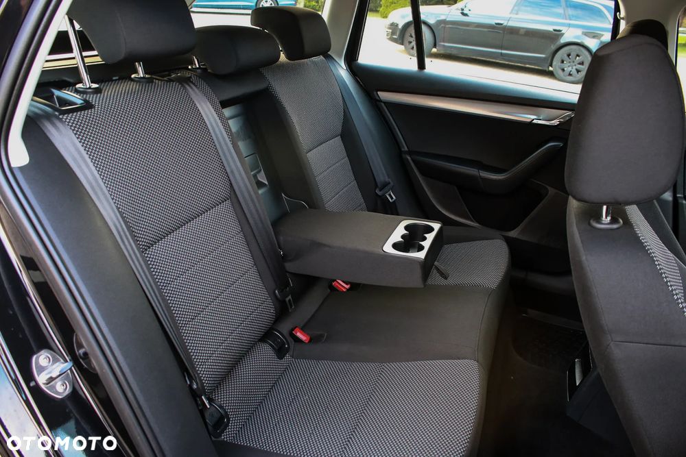 Skoda Octavia Combi 2.0 TDI Ambition - 26