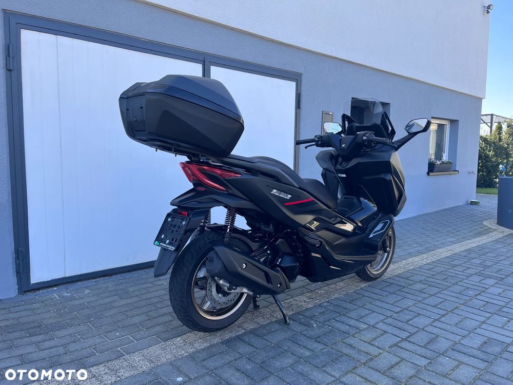 Honda NSS - 4