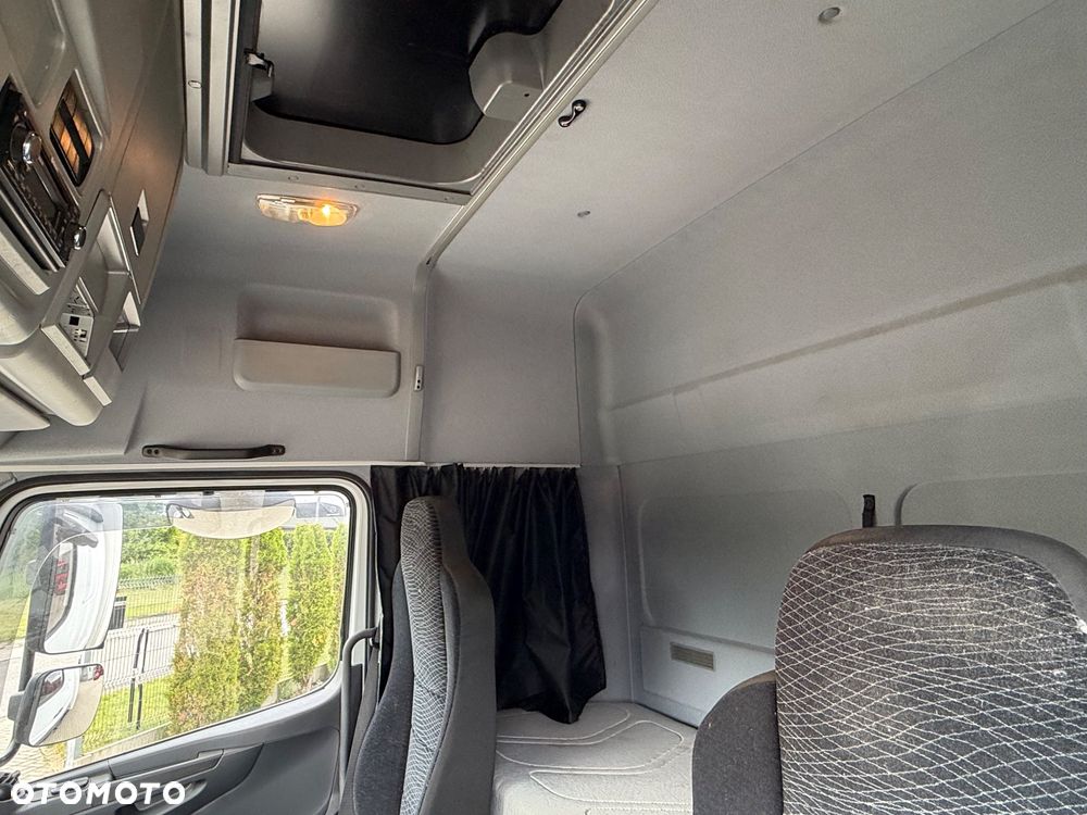 Mercedes-Benz ATEGO - 12