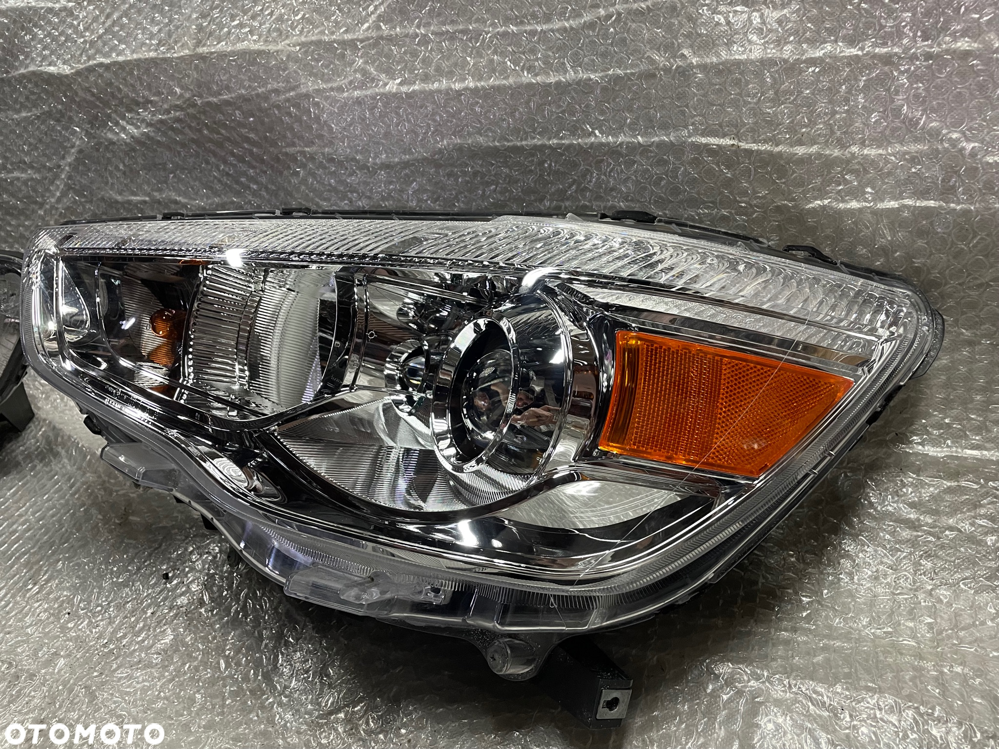 LAMPA PRZÓD LEWA PRAWA SOCZEWKA H7 MITSUBISHI ASX - 9