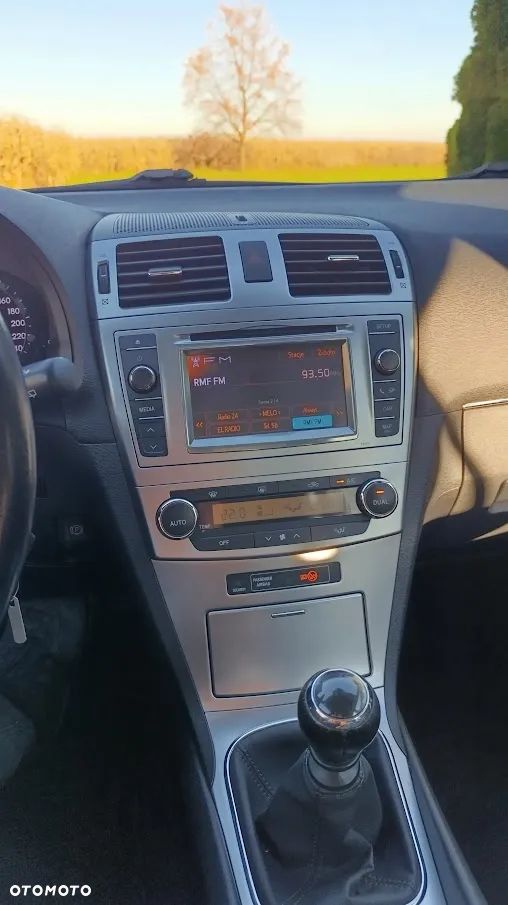 Toyota Avensis Combi 2.0 D-4D - 5