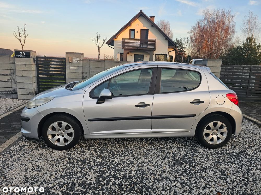 Peugeot 207 1.4 Presence - 3