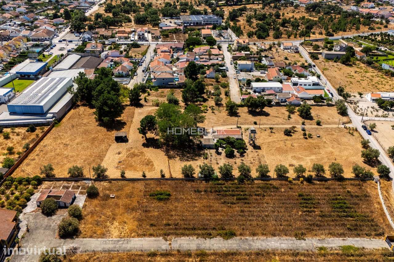 Quinta com 13000m2,  com potencial loteamento em Palmela - Grande imagem: 3/32