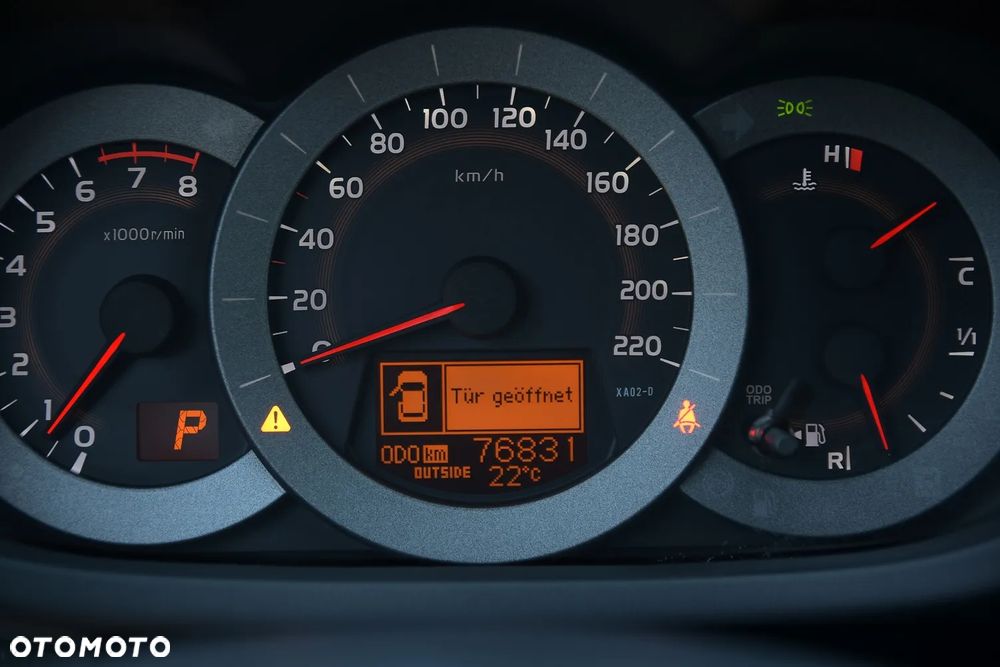 Toyota RAV4 2.0 VVT-i Prestige - 27
