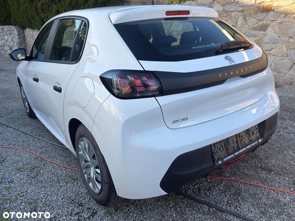 Peugeot 208 - 6