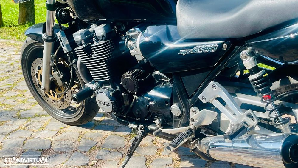 Yamaha XJR 1200 - 11