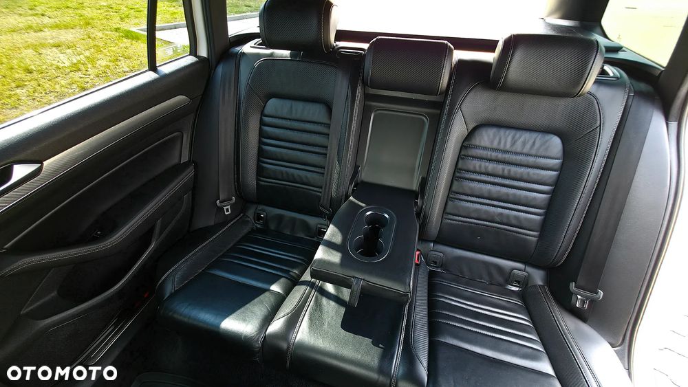 Volkswagen Passat - 27