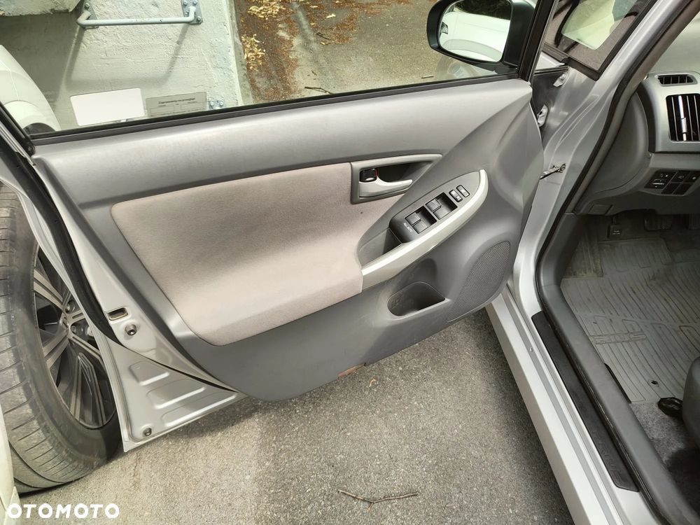 Toyota Prius - 18