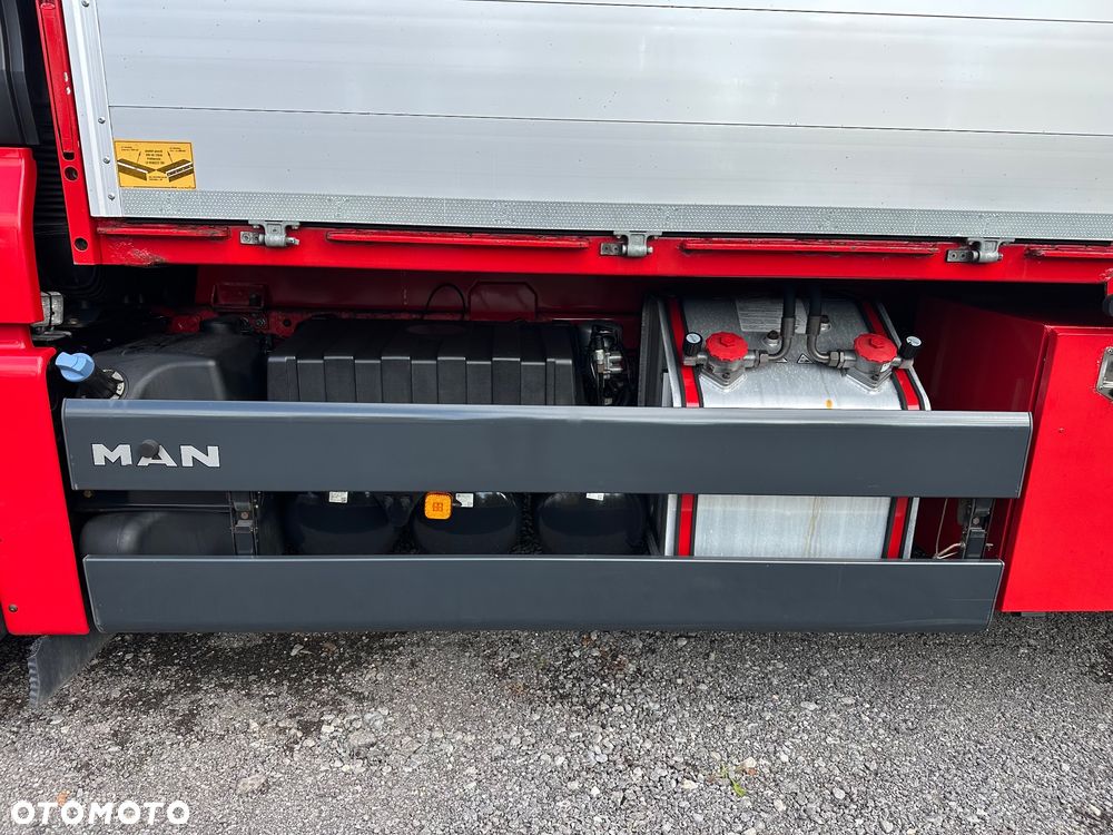 MAN TGX 480 HDS z Niemiec 600tkm 2017r skręta os skóry klima full air - 14