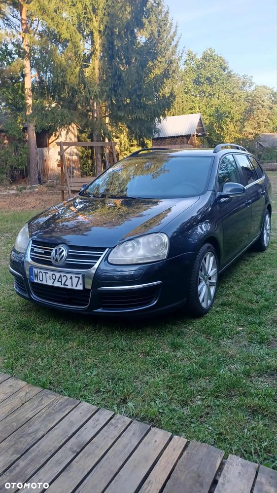 Volkswagen Golf - 1