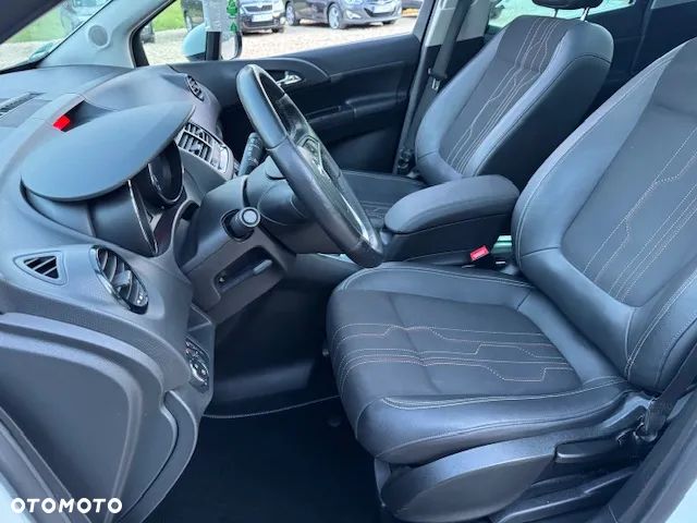 Opel Meriva - 21