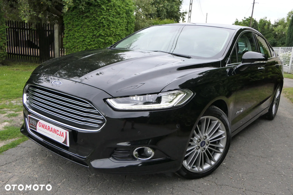 Ford Mondeo 2.0 Hybrid Titanium