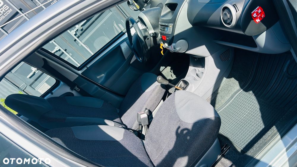 Peugeot 107 70 Urban Move - 10