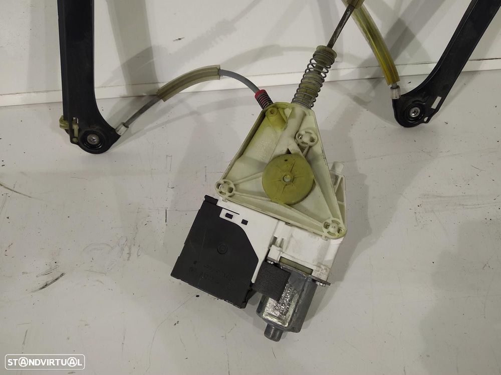ELEVADOR DE VIDRO FRONTAL DIREITO AUDI A3 2004 -8P0959802K - 4