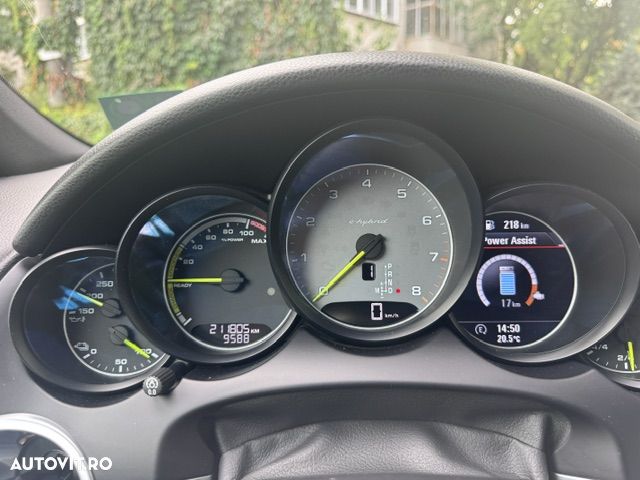 Porsche Cayenne - 13