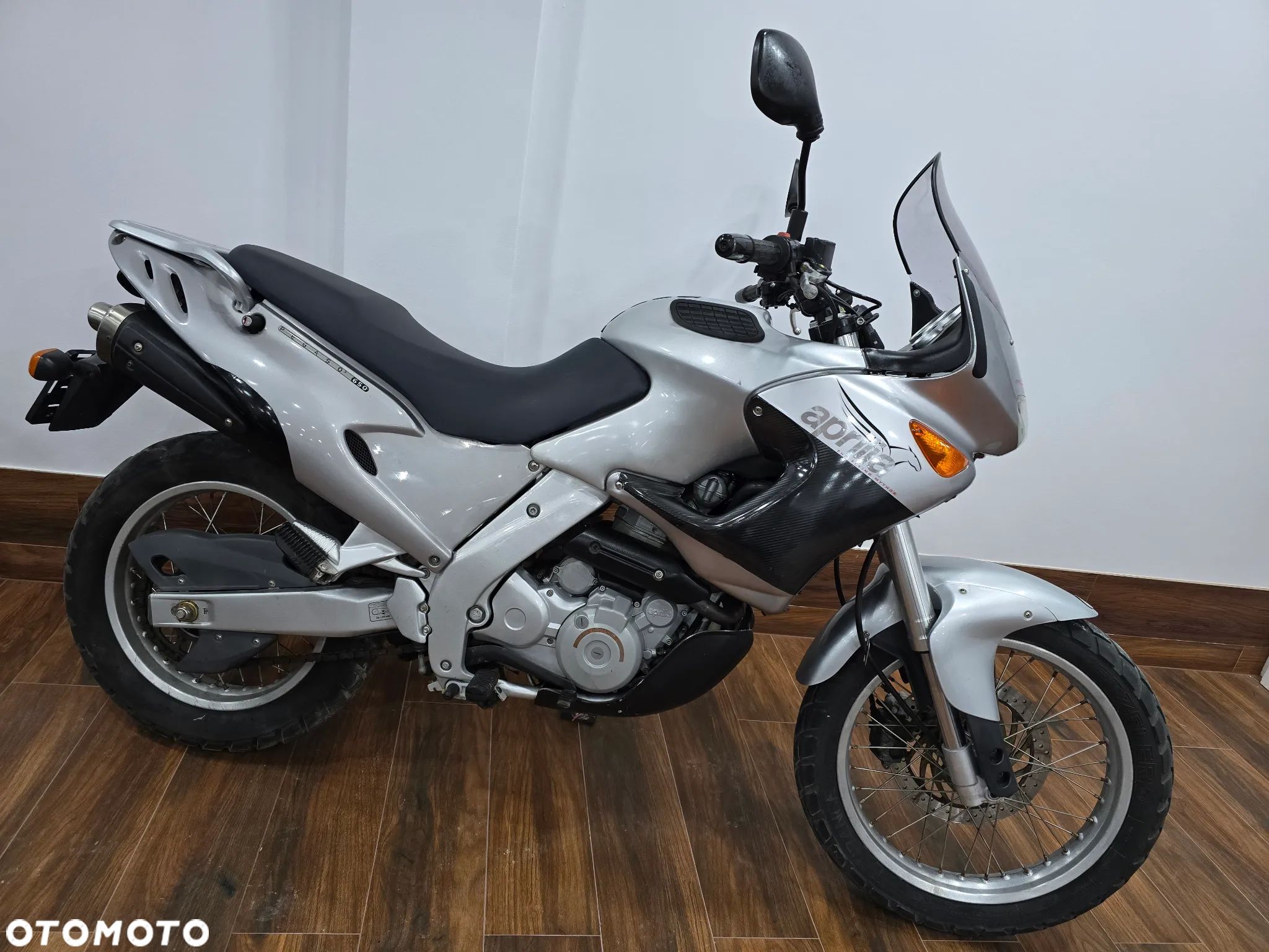 Aprilia Pegaso - 1