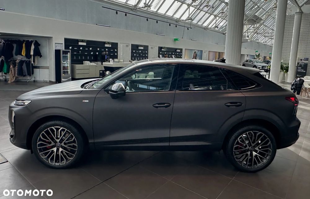 Audi Q3 Sportback - 3