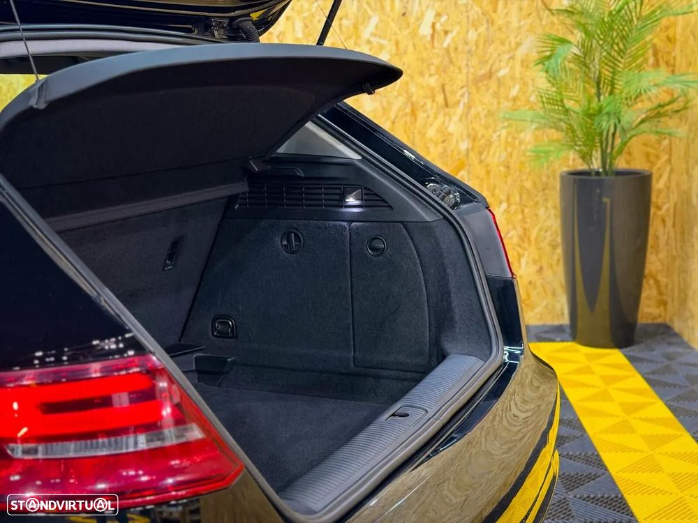 Audi A3 Sportback 1.6 TDI Attraction Special Edition - 38