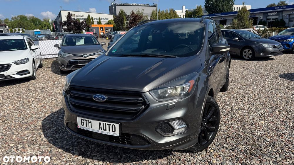 Ford Kuga 1.5 EcoBoost 2x4 ST-Line - 1