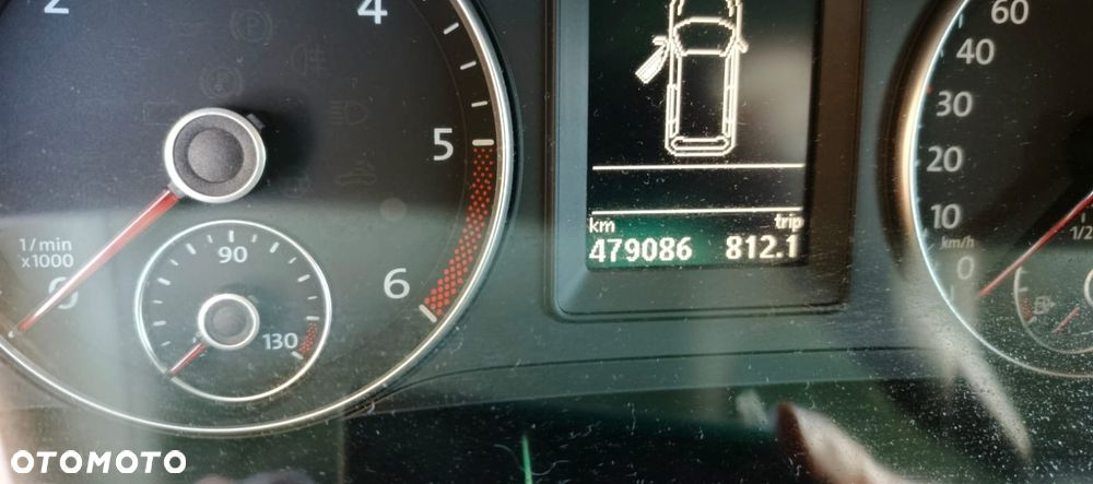 Volkswagen Touran - 11