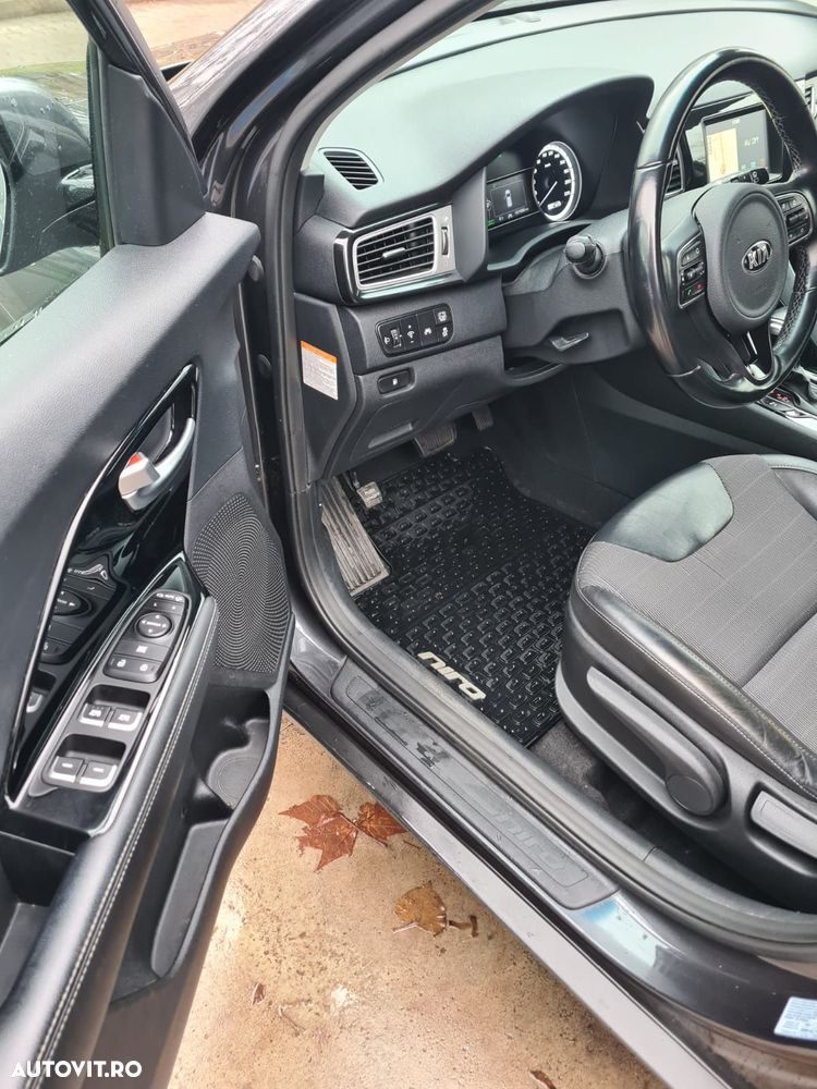 Kia Niro 1.6 GDI 6DCT PHEV Comfort - 12