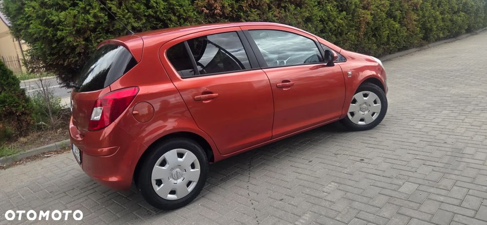 Opel Corsa 1.4 16V Innovation - 15