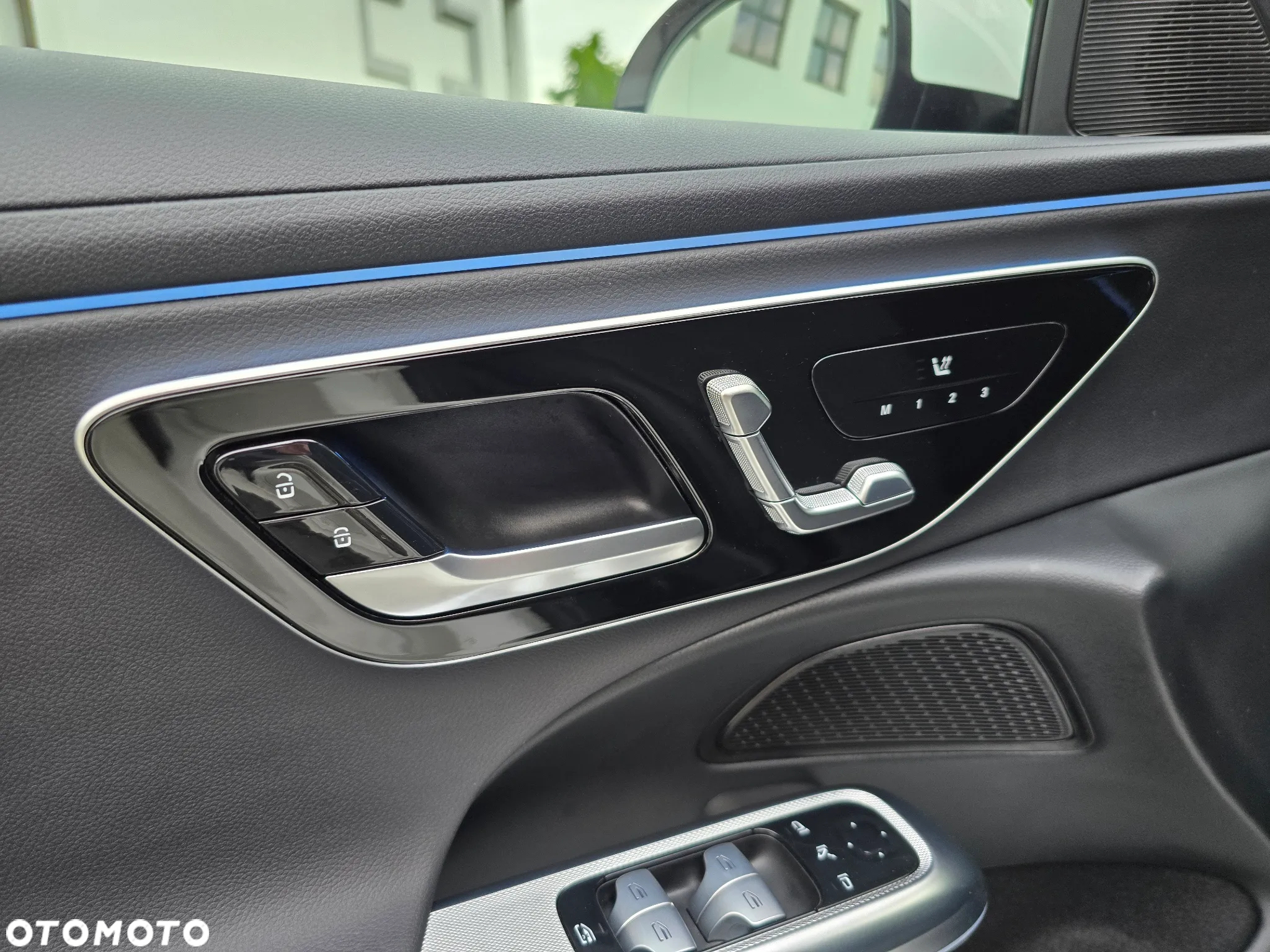 Mercedes-Benz Klasa E ver-300-de-phev-4--matic-avantgarde-9g--tronic - 14