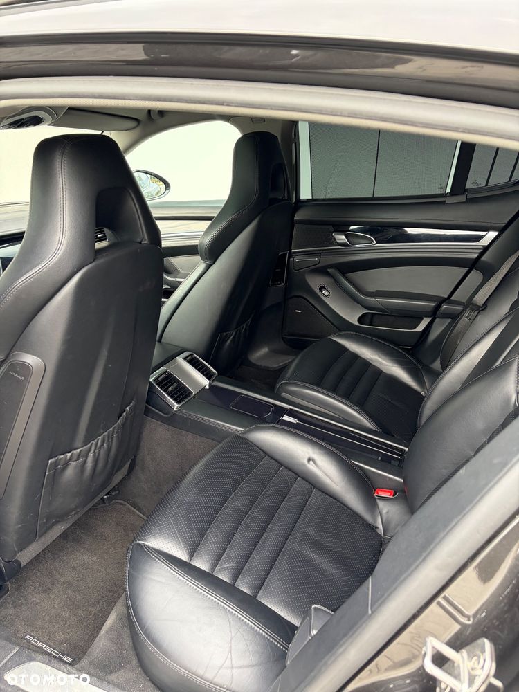 Porsche Panamera Diesel - 10