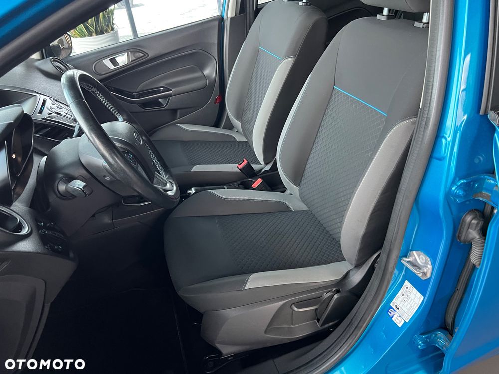 Ford Fiesta - 12