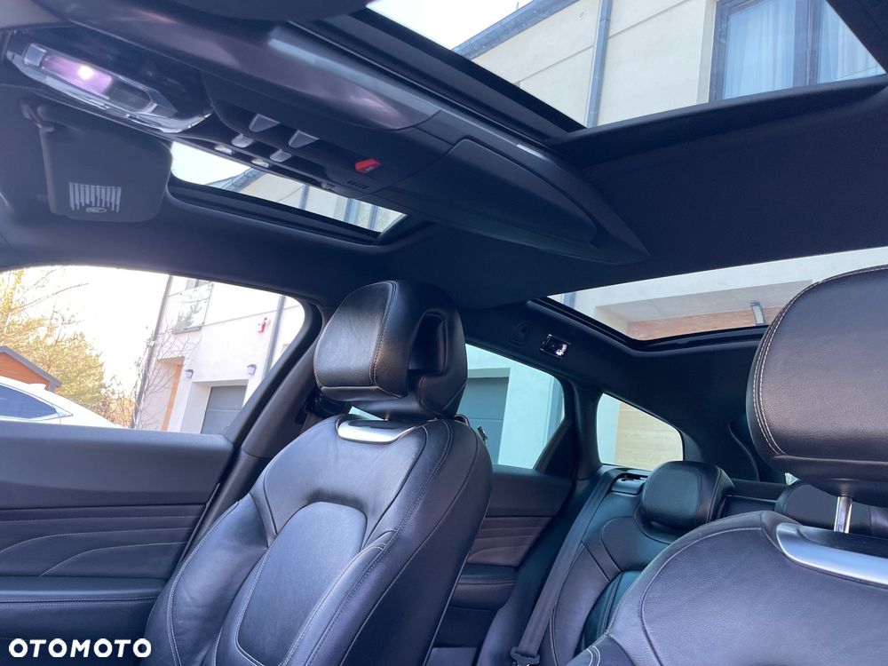 Citroën DS5 1.6 e-HDi Chic MCP - 15