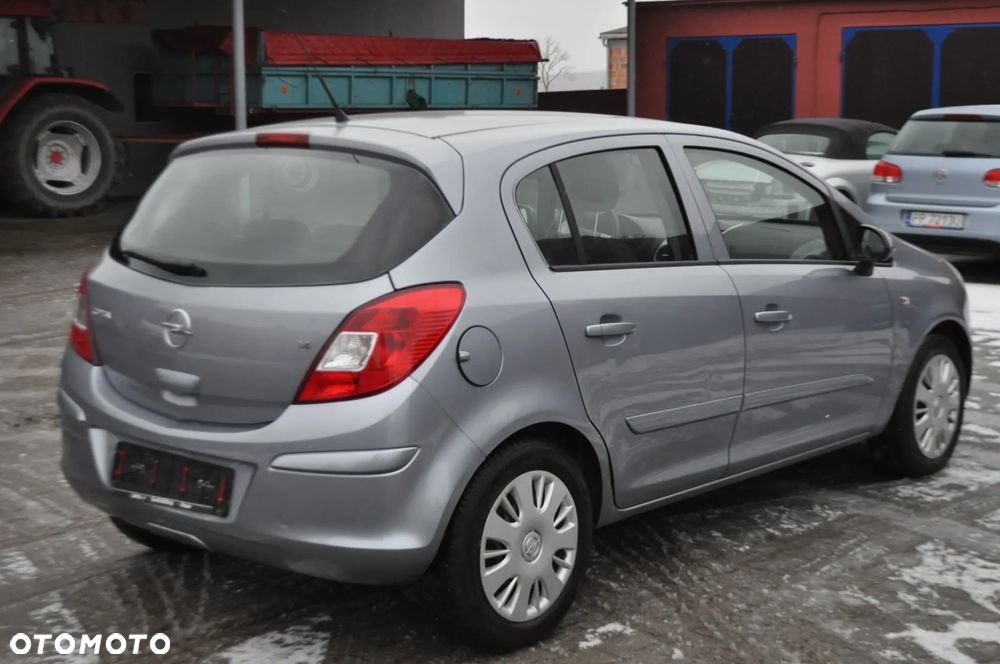 Opel Corsa 1.4 16V Enjoy mit Style Paket - 5
