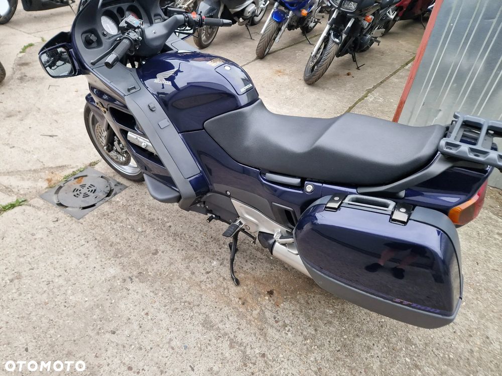 Honda ST - 6